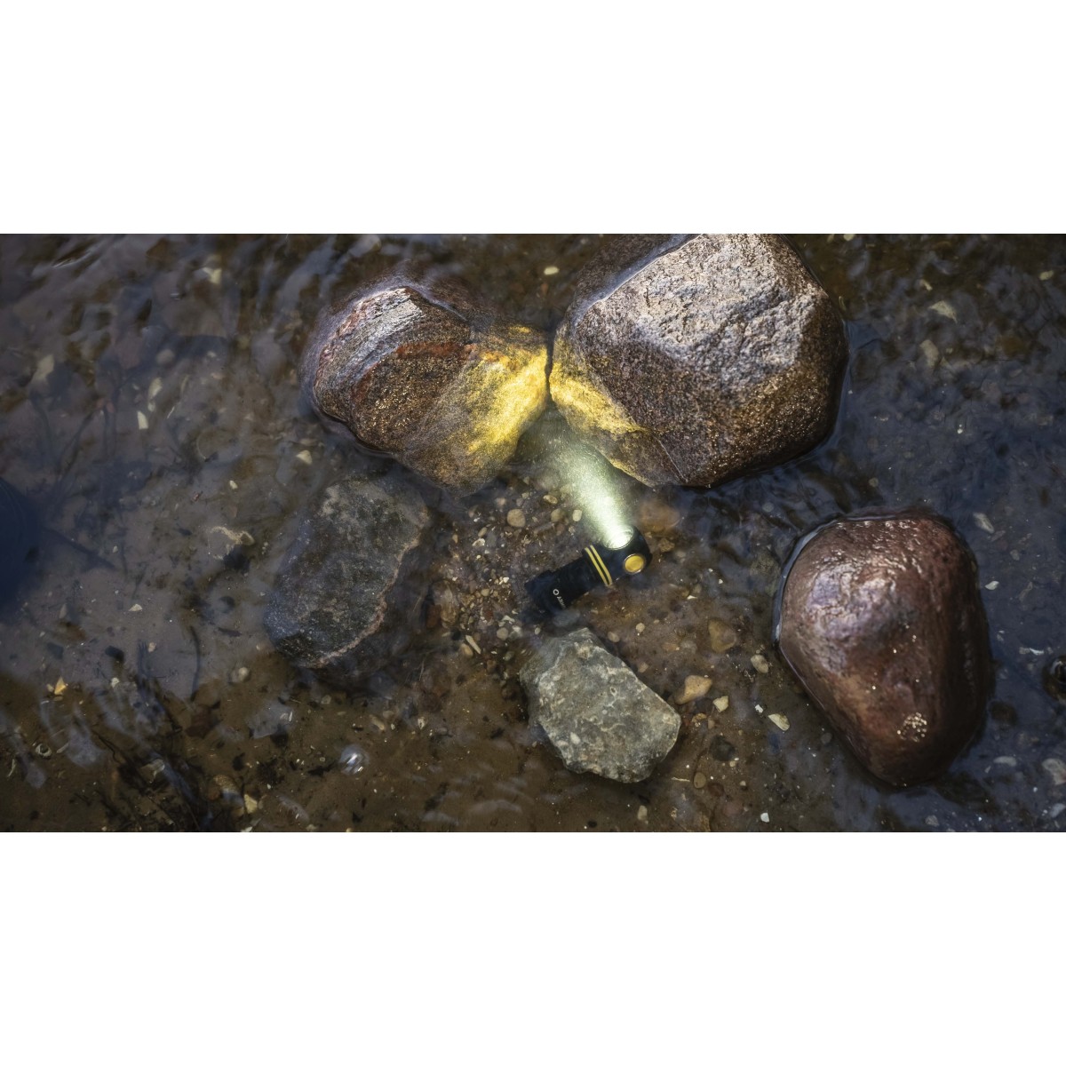 Armytek Elf C1 USB-C Warm ARMYTEK - view 10 - Extreme-bg.com Armytek Elf C1 USB-C Warm ARMYTEK - view 10
