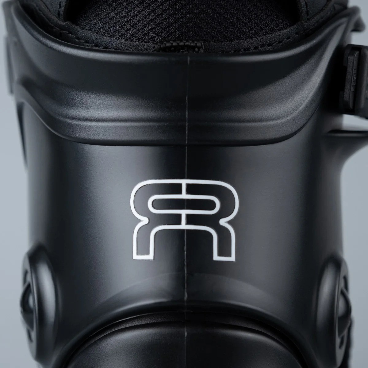 Ролери за Фристайл и Фрирайд FR Skates FRX 80 Black – Легендарна Здравина и Маневреност FR-SKATES - изглед 10