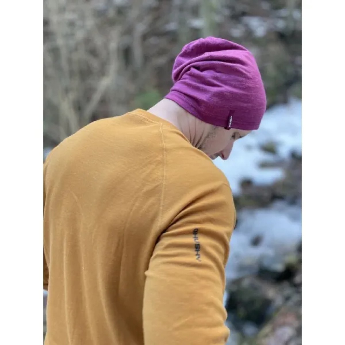 Мериносова шапка Merhat red HUSKY - изглед 6 - Extreme-bg.com Мериносова шапка Merhat red HUSKY - изглед 6