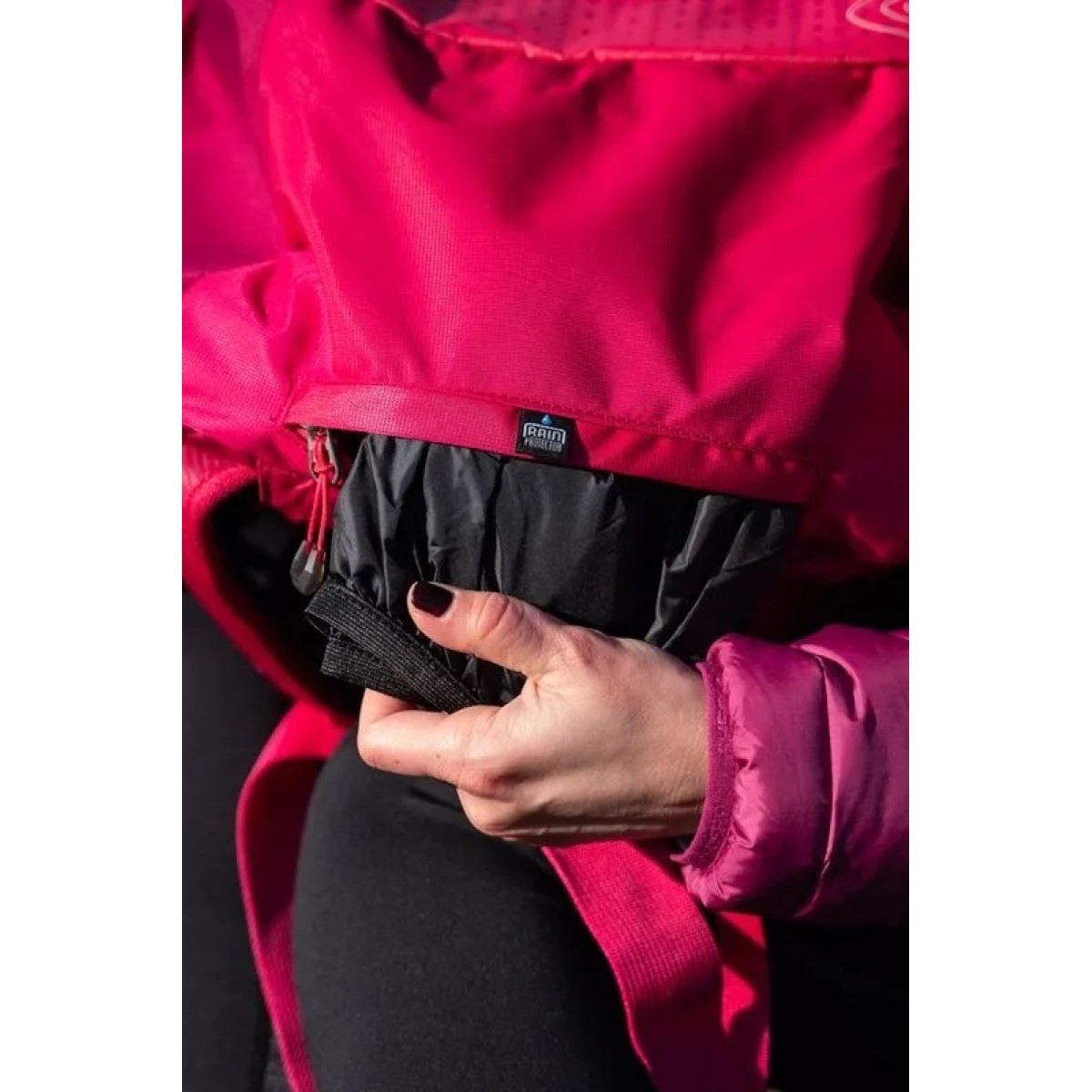 Раница HUSKY CAMPUS 30L Magenta – Универсална раница за офис, туризъм и ежедневие HUSKY - изглед 10