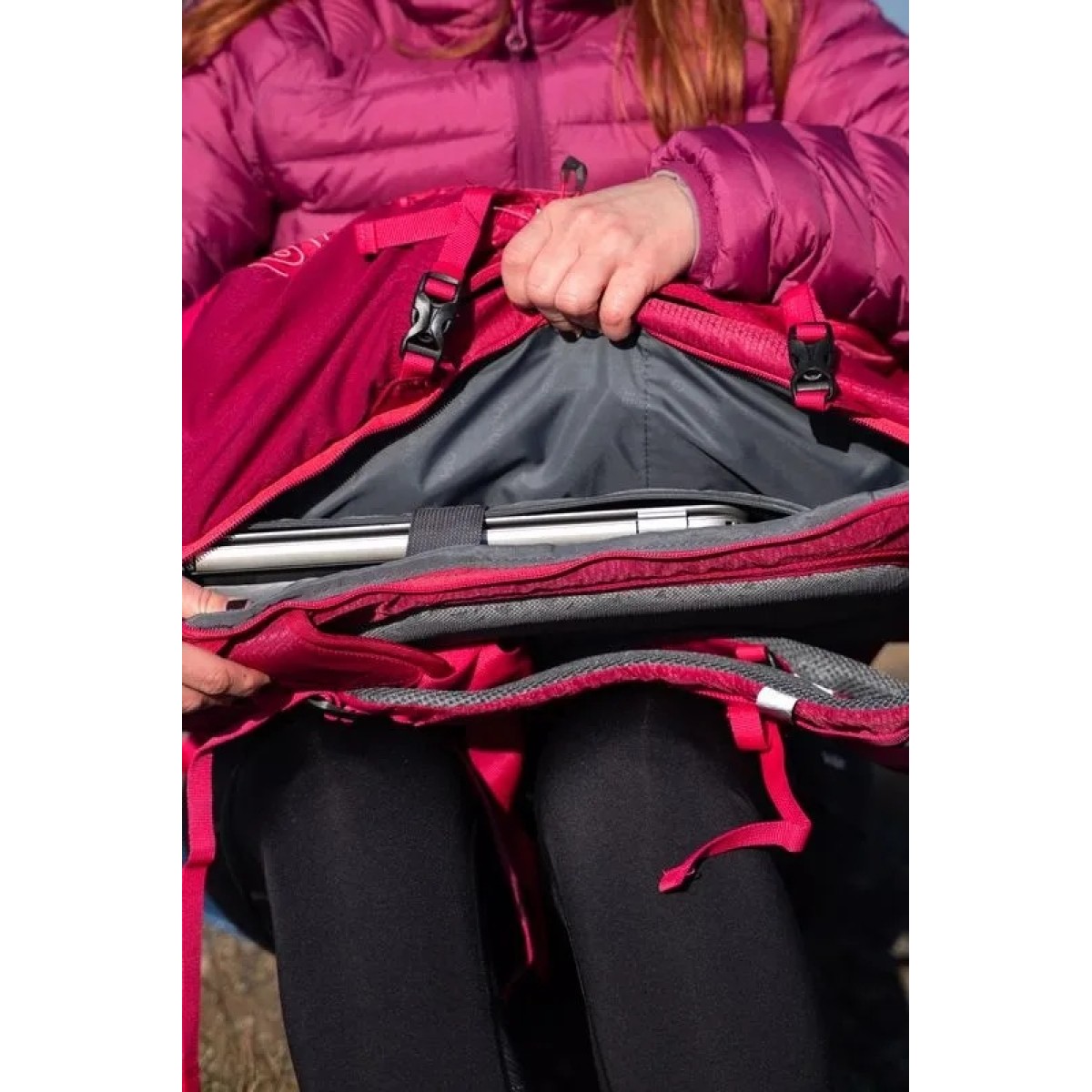 Раница HUSKY CAMPUS 30L Magenta – Универсална раница за офис, туризъм и ежедневие HUSKY - изглед 8