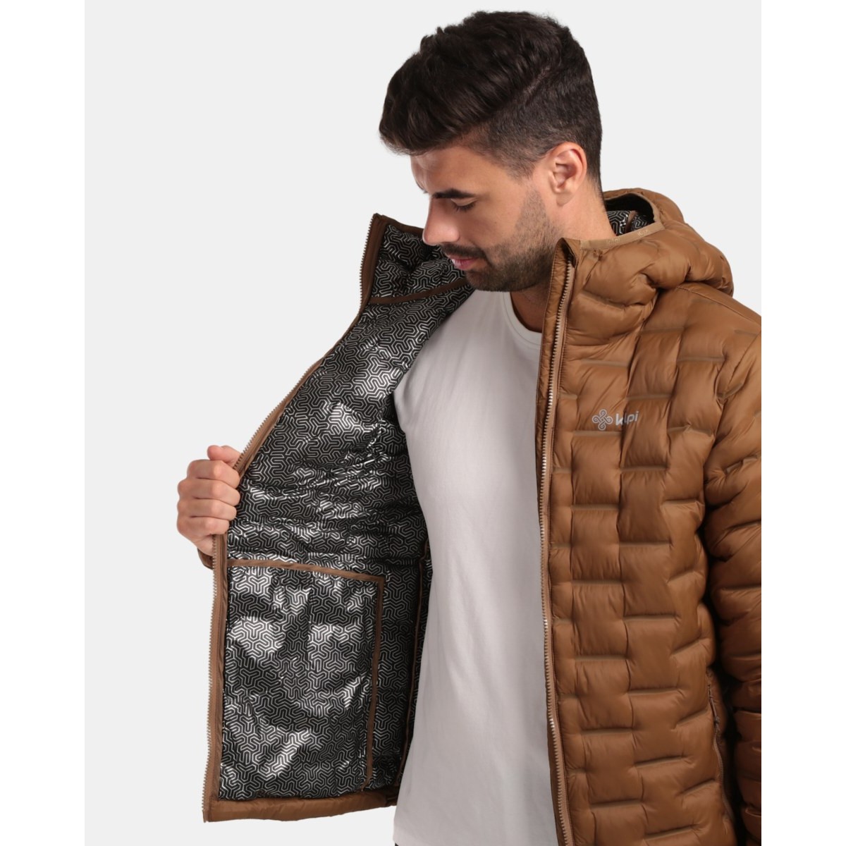 Мъжко яке KILPI ALBA-M AM – Кафяв, SIBERIUM DWR и синтетичен пълнеж EMPORIUM LOFT KILPI - изглед 8 - Extreme-bg.com Мъжко яке KILPI ALBA-M AM – Кафяв, SIBERIUM DWR и синтетичен пълнеж EMPORIUM LOFT KILPI - изглед 8