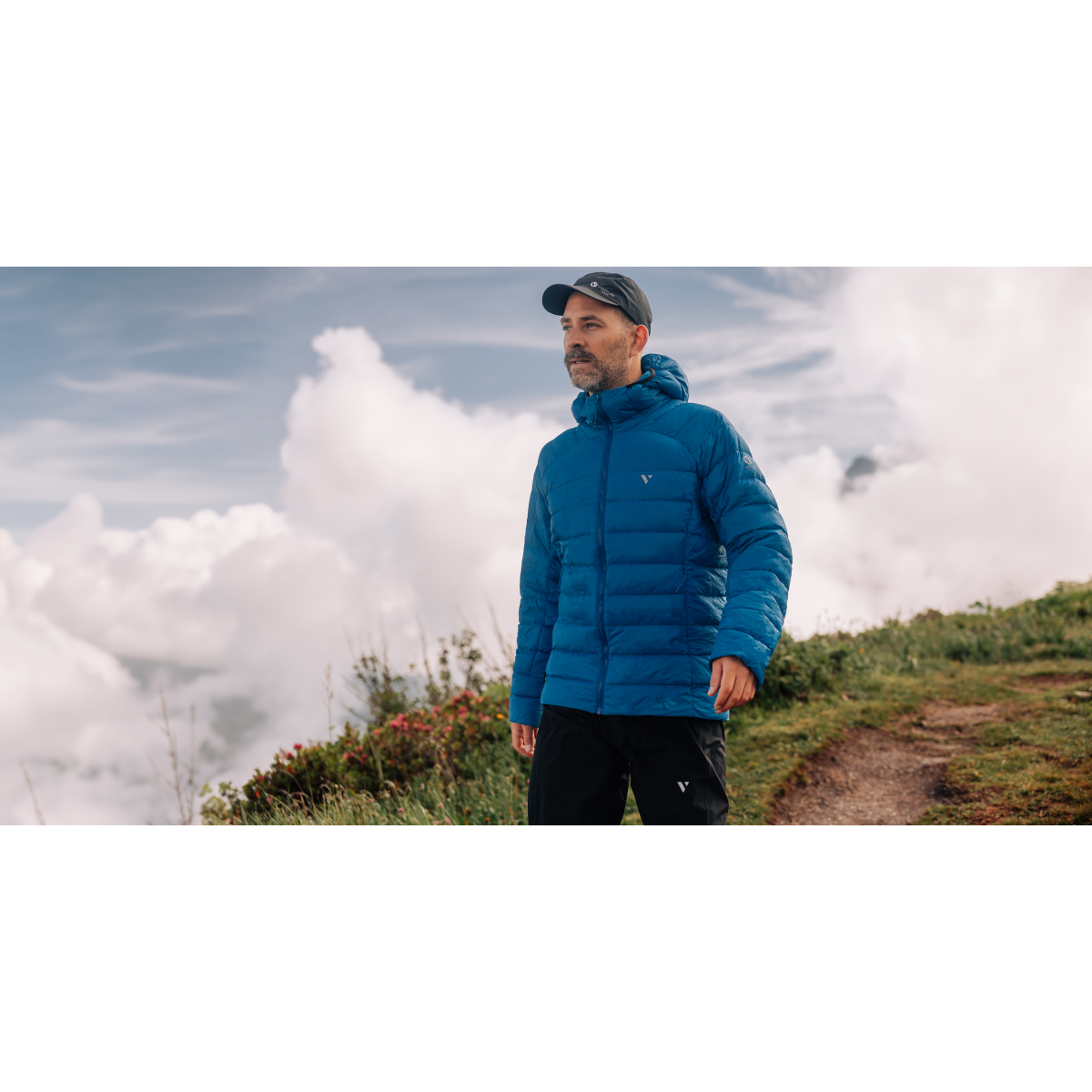 Men's Down Jacket Mac in a Sac Summit Ocean Blue | 600 Fill Power MAC IN A SAC - view 7