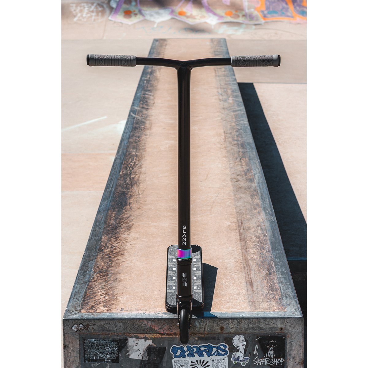 Фристайл тротинетка SLAMM Classic Pro – за начинаещи, 110 мм алуминиеви колела и Coffin Connector SLAMM - изглед 12 - Extreme-bg.com Фристайл тротинетка SLAMM Classic Pro – за начинаещи, 110 мм алуминиеви колела и Coffin Connector SLAMM - изглед 12