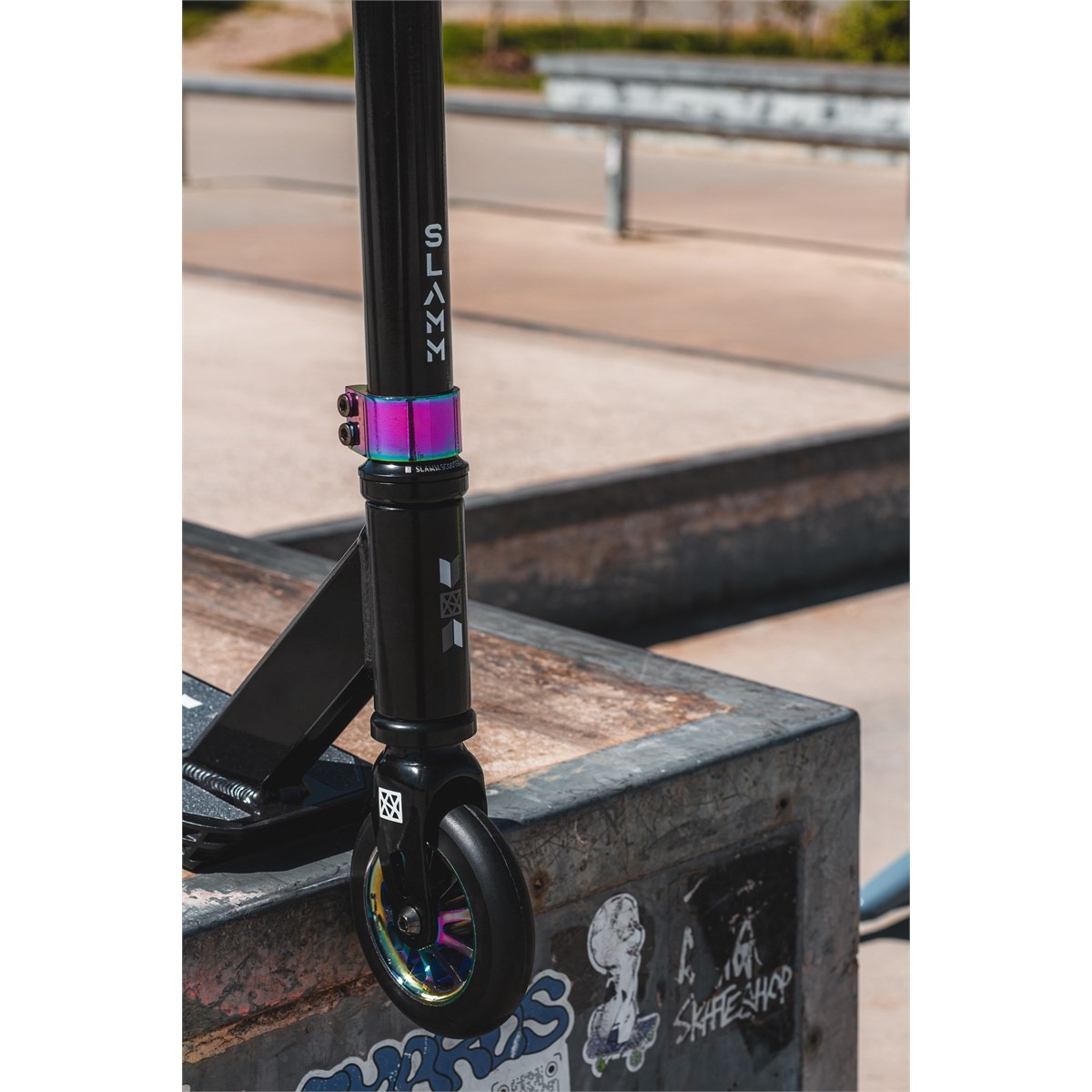 Фристайл тротинетка SLAMM Classic Pro – за начинаещи, 110 мм алуминиеви колела и Coffin Connector SLAMM - изглед 9 - Extreme-bg.com Фристайл тротинетка SLAMM Classic Pro – за начинаещи, 110 мм алуминиеви колела и Coffin Connector SLAMM - изглед 9