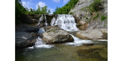 Hristovski Waterfall: how to get there and what to see nearby
