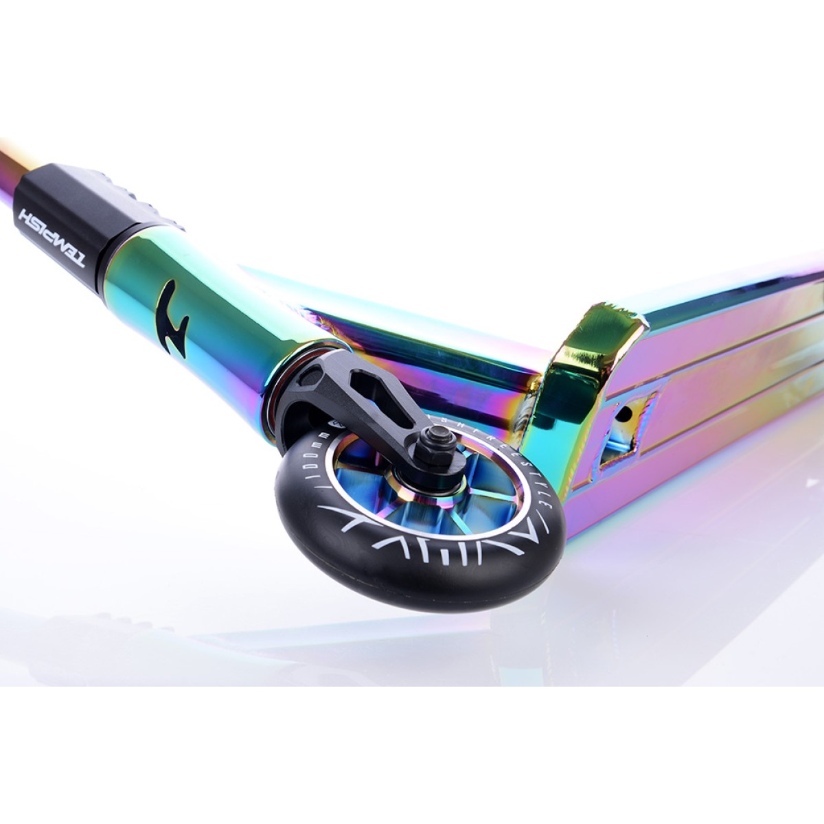 Тротинетка Gang Erax rainbow фриистайл TEMPISH - изглед 10 - Extreme-bg.com Тротинетка Gang Erax rainbow фриистайл TEMPISH - изглед 10