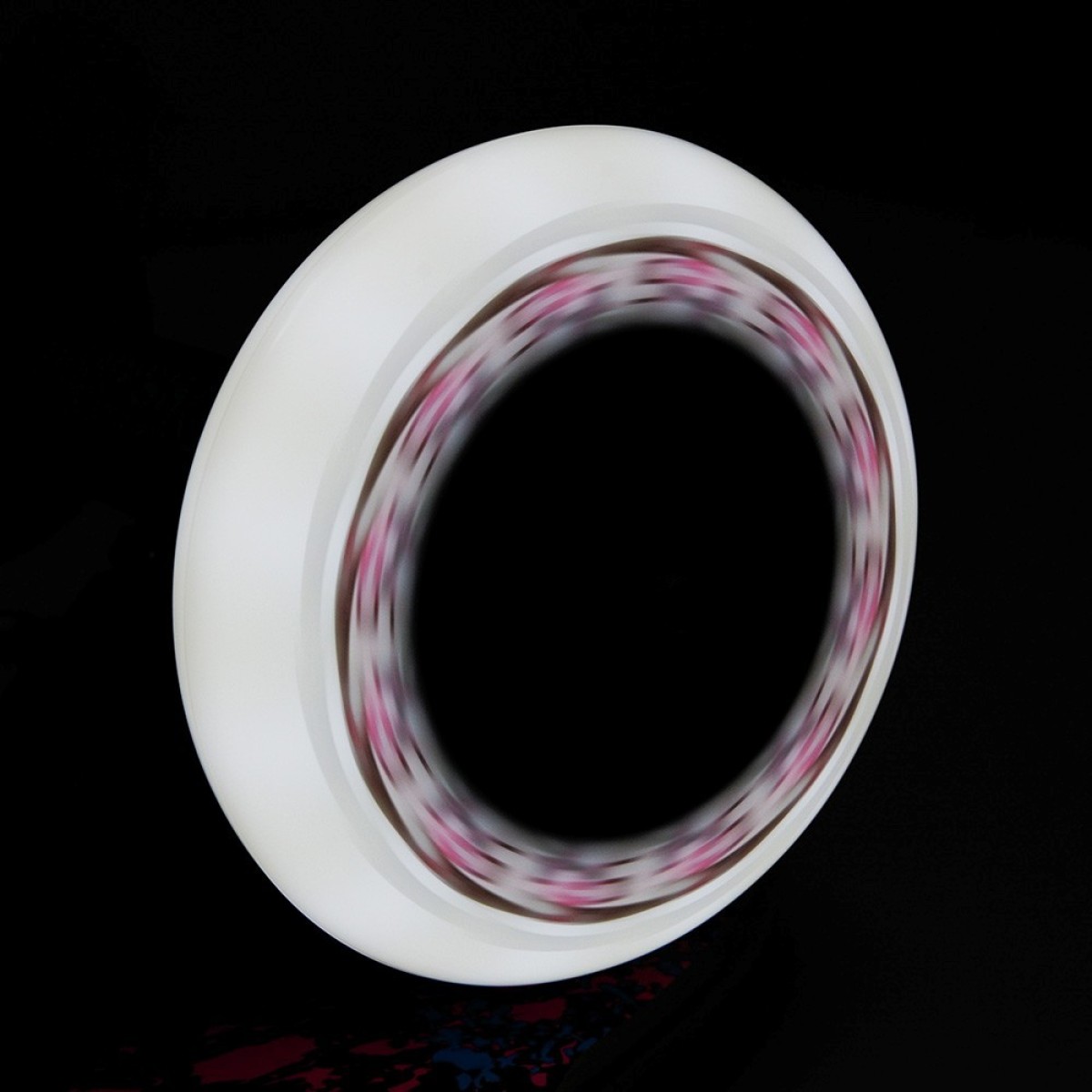 Комплект Светещи Колела за Ролери TEMPISH Flashing 76x24 85A (2 бр.) – LED Светлина TEMPISH - изглед 16 - Extreme-bg.com Комплект Светещи Колела за Ролери TEMPISH Flashing 76x24 85A (2 бр.) – LED Светлина TEMPISH - изглед 16