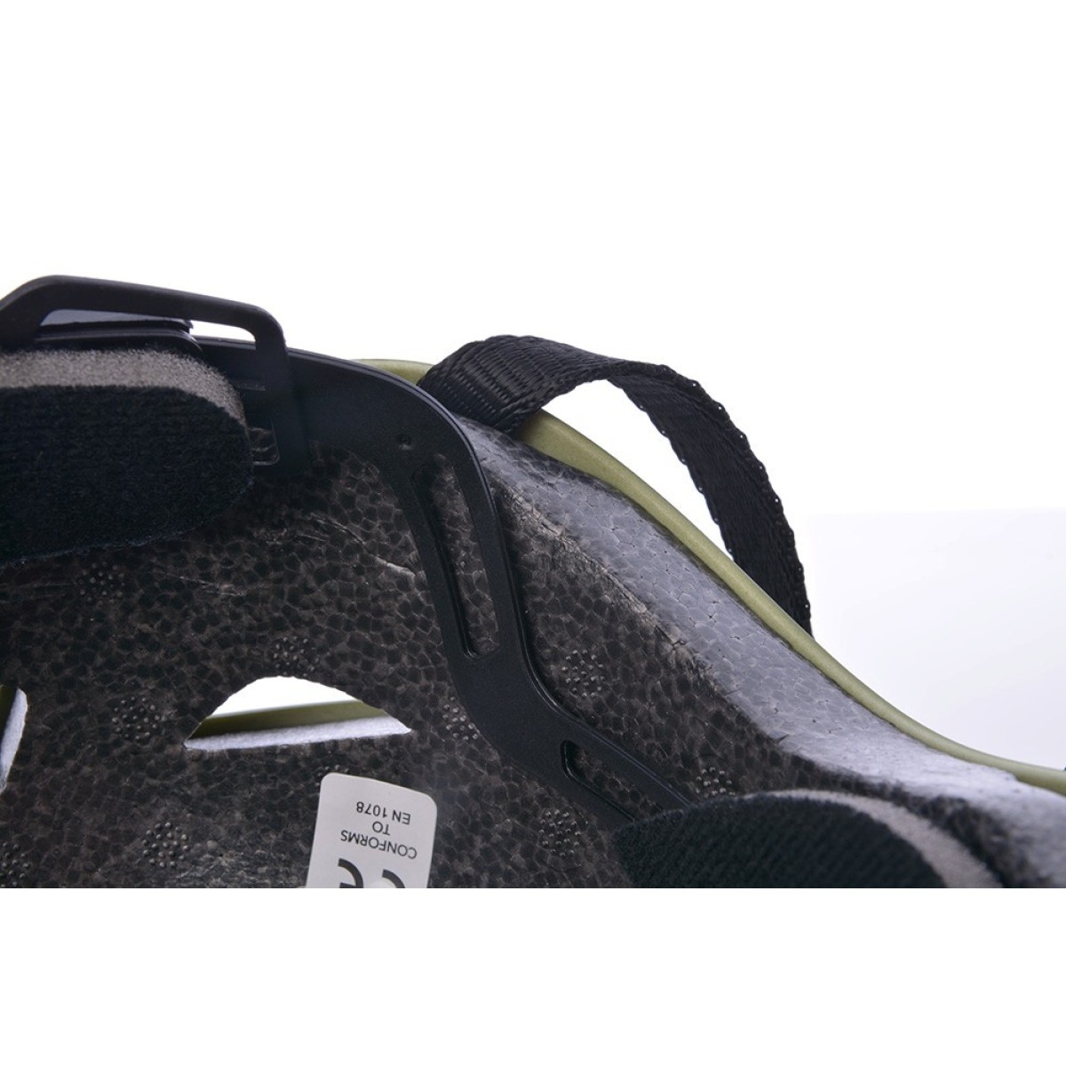 Каска за ролери, кънки и колоездене MARILLA TEMPISH - изглед 7 - Extreme-bg.com Каска за ролери, кънки и колоездене MARILLA TEMPISH - изглед 7