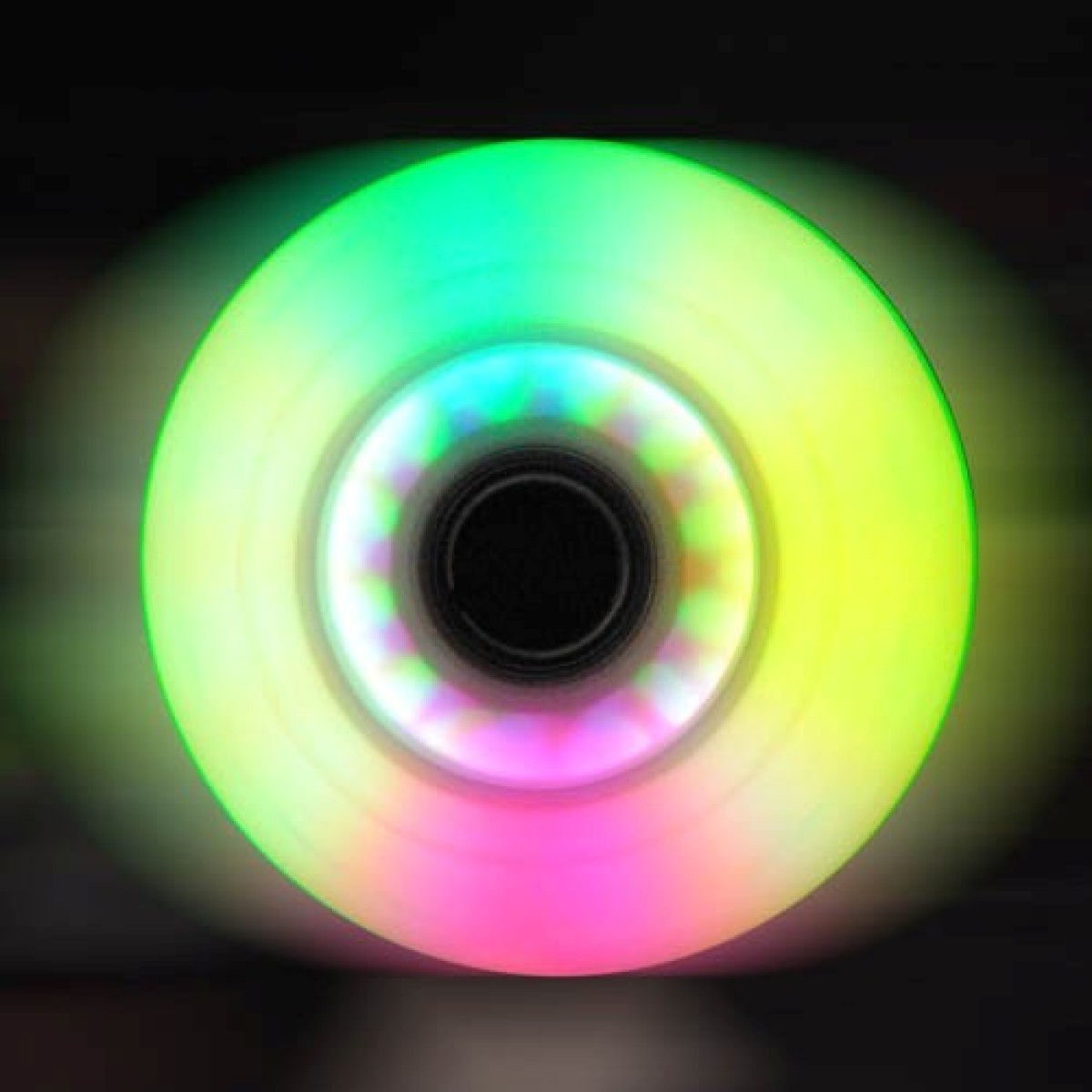 Комплект Светещи Колела за Ролери TEMPISH Flashing 76x24 85A (2 бр.) – LED Светлина TEMPISH - изглед 10 - Extreme-bg.com Комплект Светещи Колела за Ролери TEMPISH Flashing 76x24 85A (2 бр.) – LED Светлина TEMPISH - изглед 10